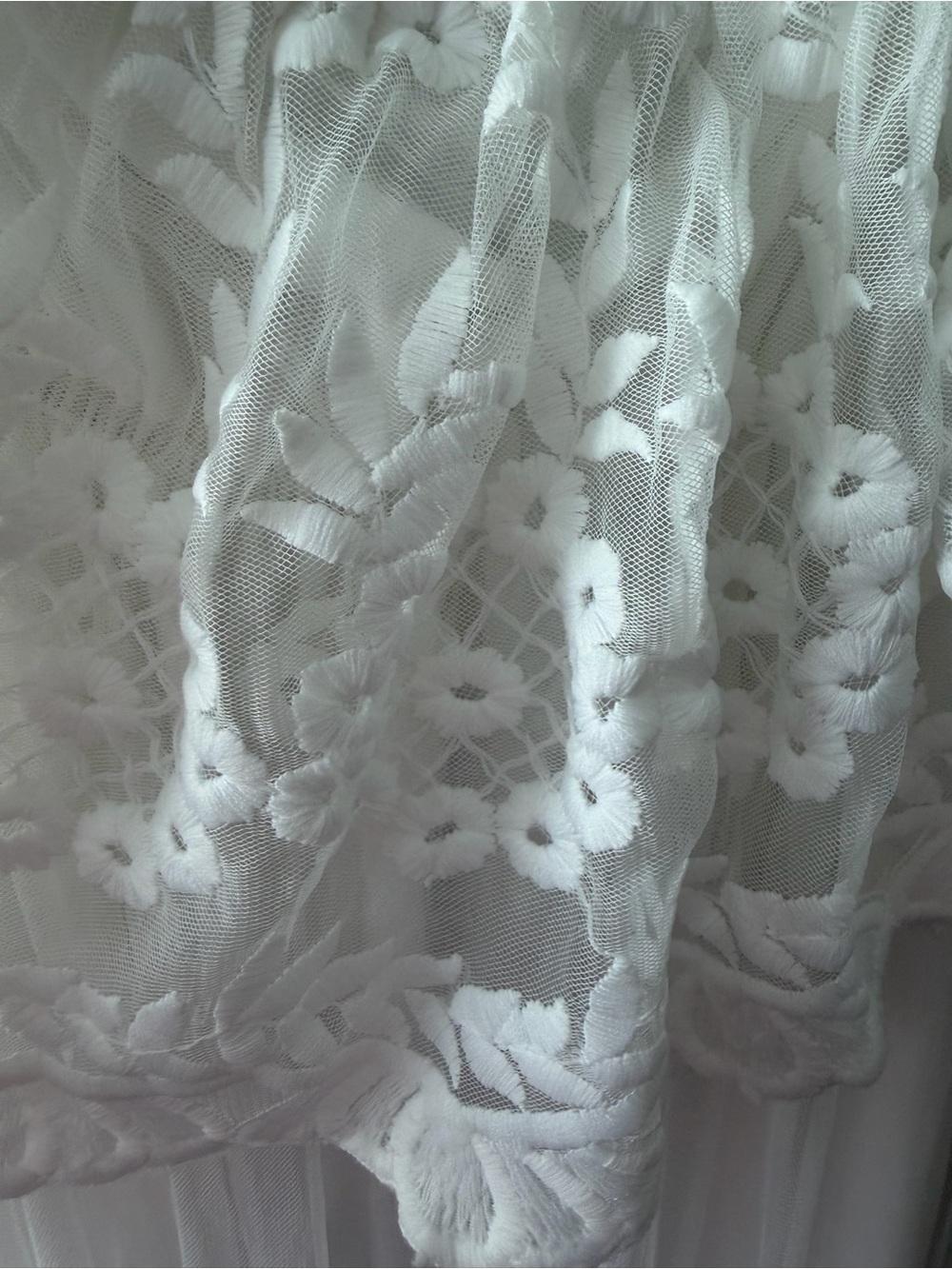 White Embroidered Lace Off Shoulder Maxi Dress Size US 4 Small - Picture 8 of 11